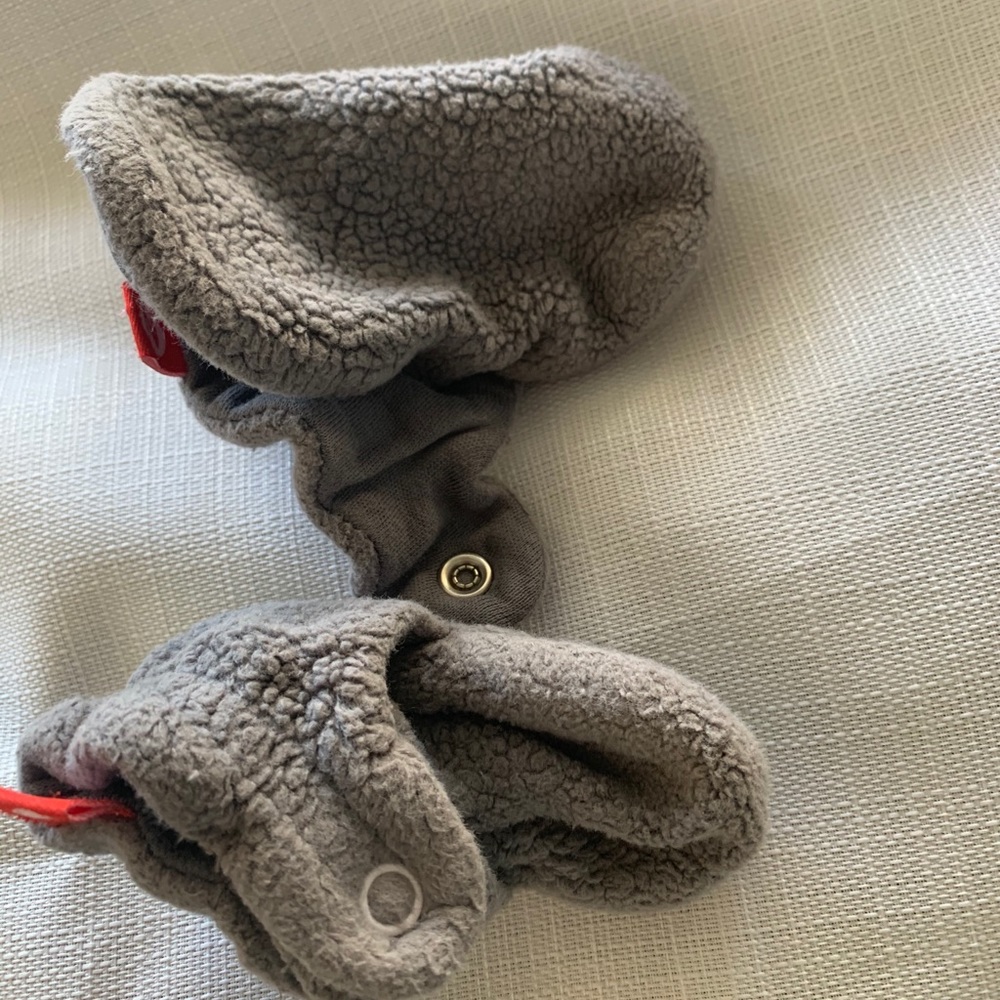 6 month zutano booties - grey